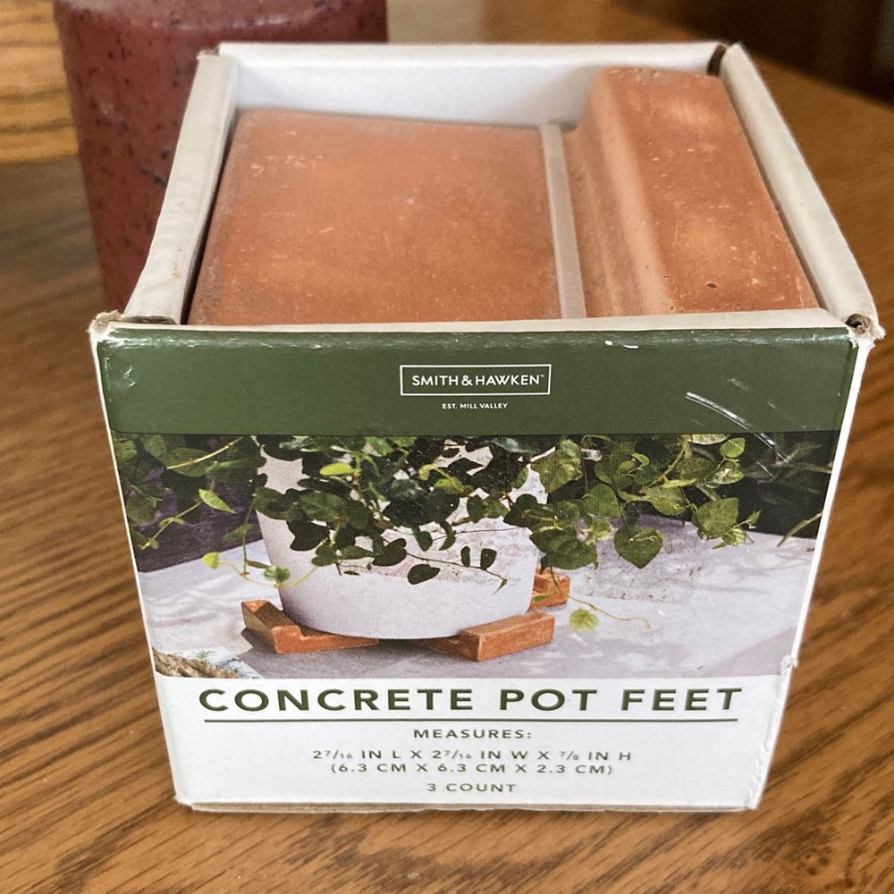 Smith & Hawken potted feet